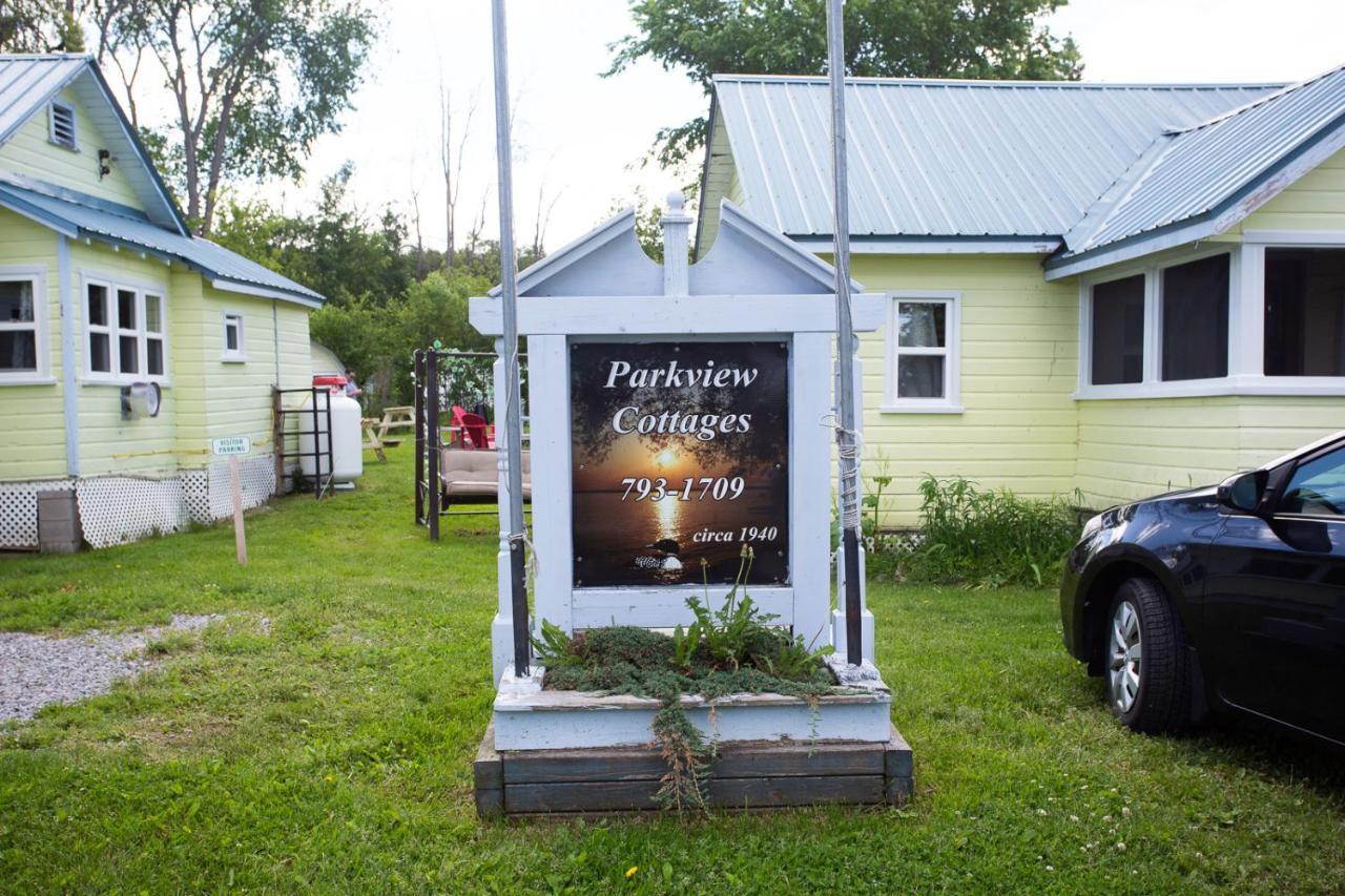 Fun Place With A Sandy Beach For Swimming, Boating, And Fishing, Featuring 3 Available Cabins Fenelon Falls Zewnętrze zdjęcie